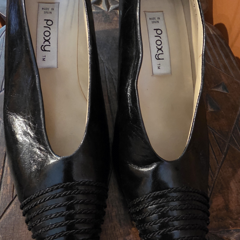 Proxy Black Leather Braided Toe Heels - Picture 3 of 14